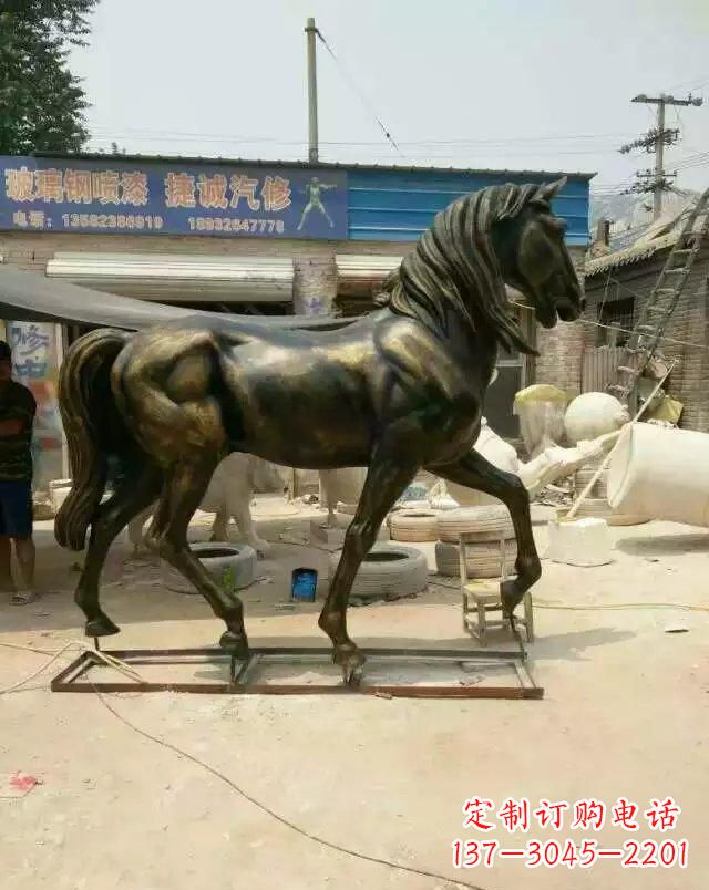 广西铸铜马雕塑