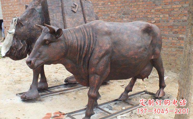 广西铸铜奶牛公园动物铜雕