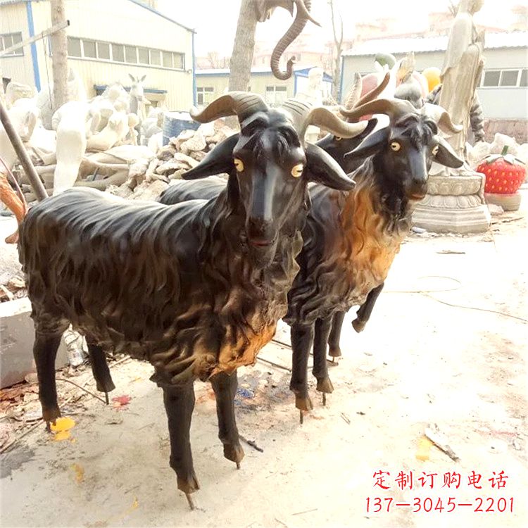 广西铸铜山羊雕塑