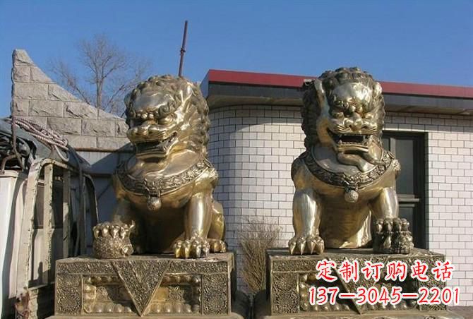 广西铸铜狮子雕塑