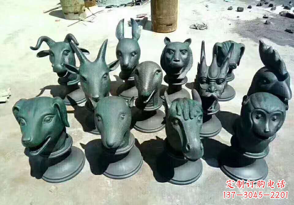 广西铸铜十二生肖动物雕塑