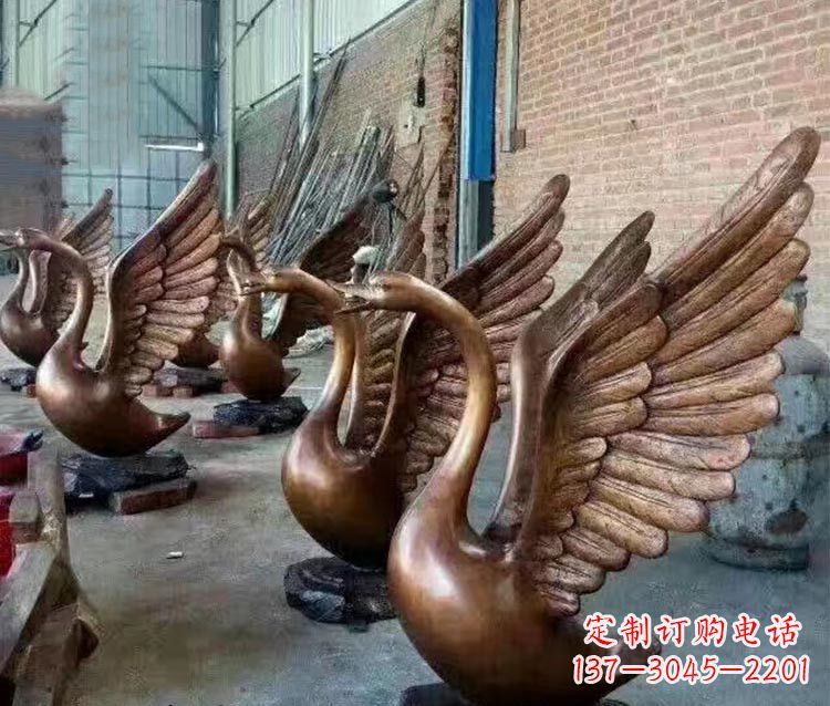 广西铸铜天鹅喷水动物喷泉雕塑