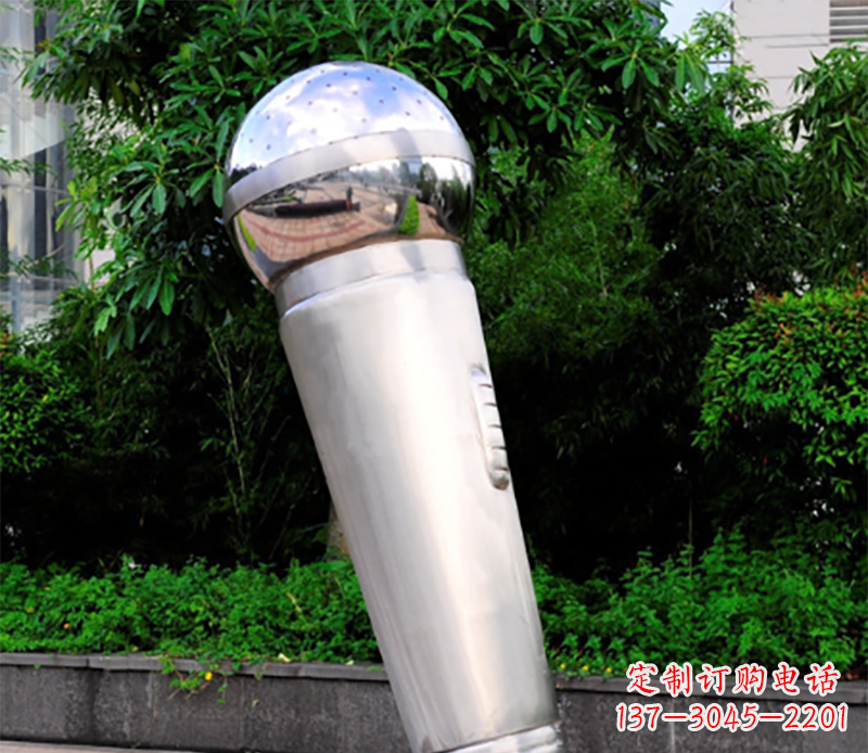 广西不锈钢话筒景观雕塑